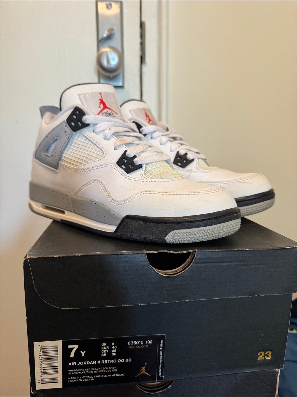 Jordan 4 Retro Men’s Sneakers — White, Gray & Black with Red Jumpman